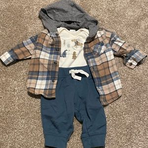 Baby boy outfit 0-3 months